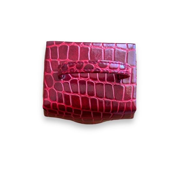 Croc Textured Handbag Jewelry Box - Picture 3 of 6